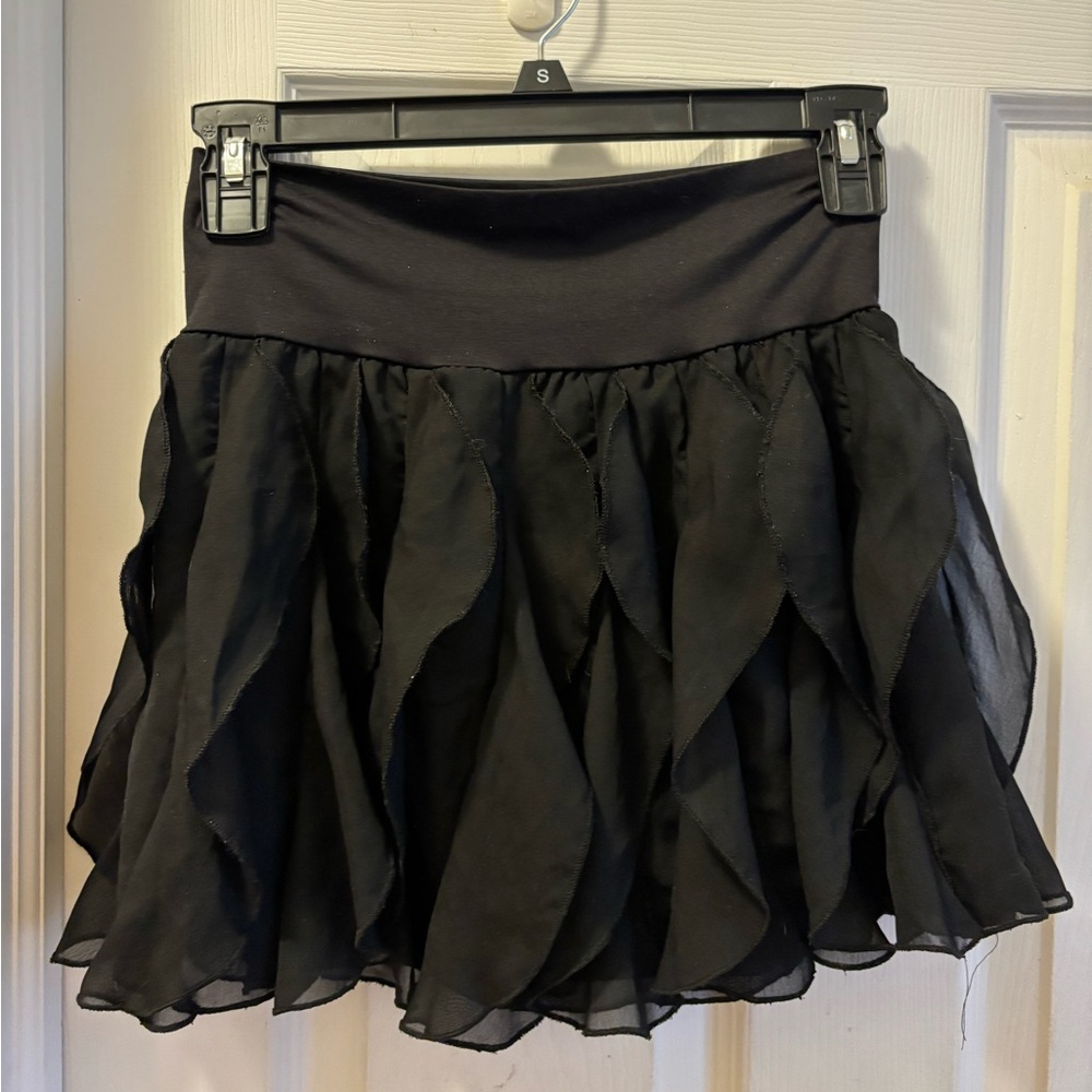 XS Black Arden B Ruffle Mini Skirt